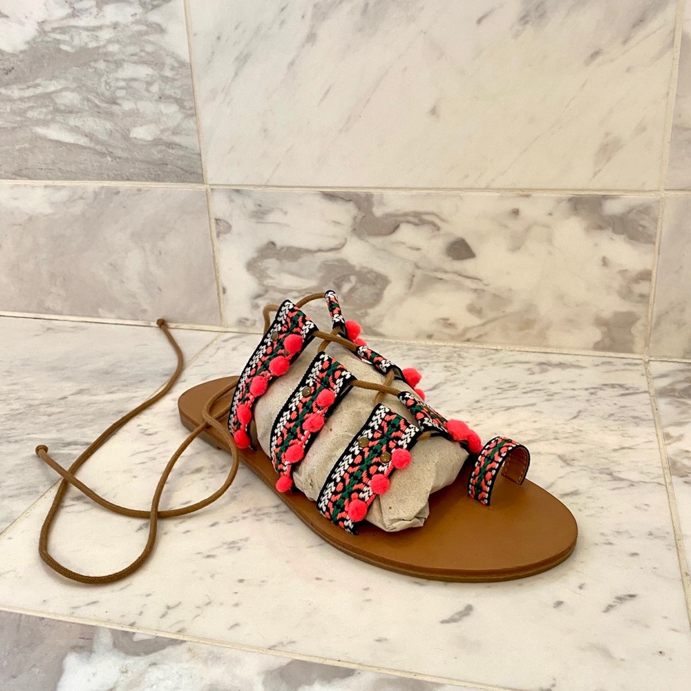 NWOT Forever 21 Pom Pom Lace Up Sandals - Picture 2 of 6